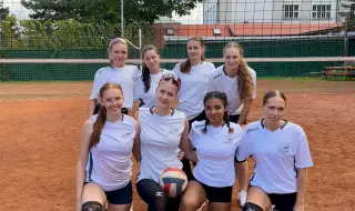Středoškolský volejbalový turnaj: postup utekl jen o kousek